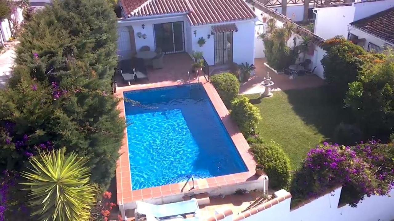 Bonita Villa En Nerja Casa Palomas Exterior foto